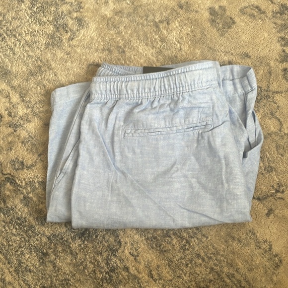 Banana Republic 8" LINEN- BLEND DECK SHORT - Picture 4 of 4